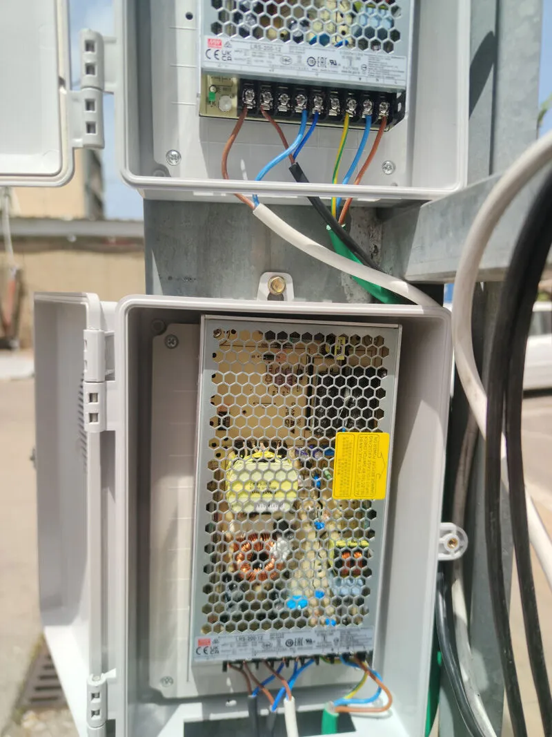 Фасадная вывеска для автоцентра