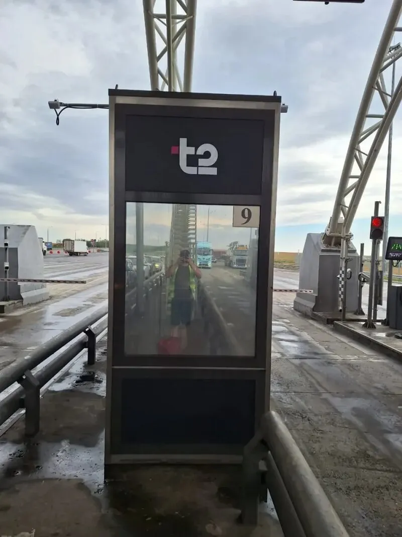 Брендирование пункта оплаты проезда на трассе М4
