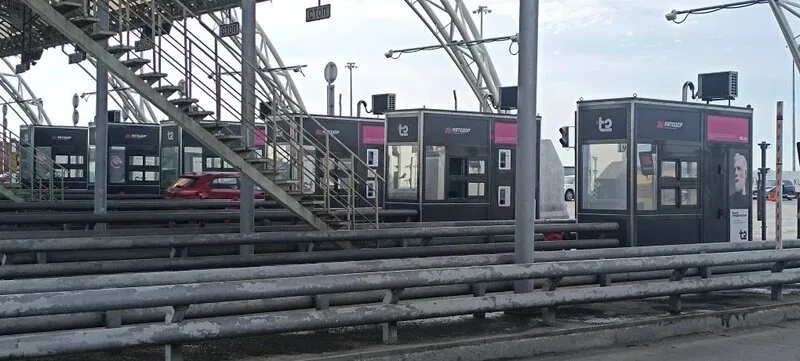 Брендирование пункта оплаты проезда на трассе М4