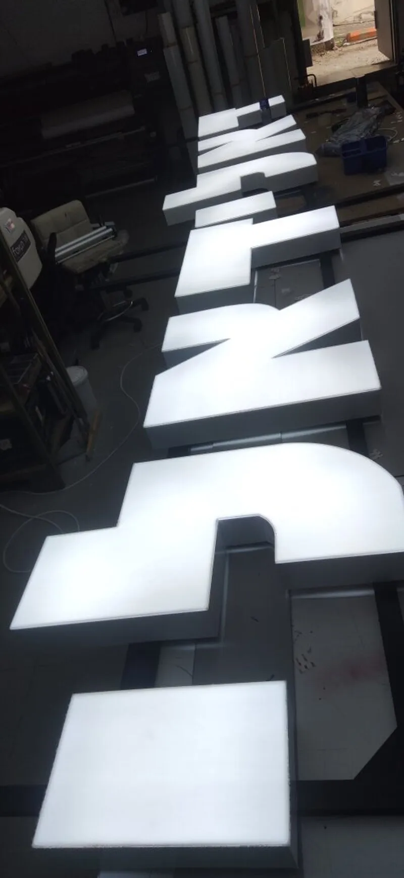 Объёмные буквы — производственный процесс