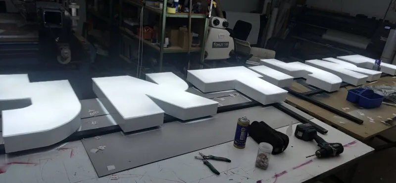 Объёмные буквы — производственный процесс