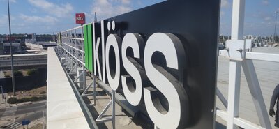 Объёмные буквы на крыше здания